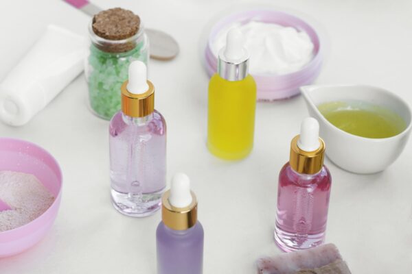 Building a Fragrance Business with Trusted Wholesale Perfume Suppliers