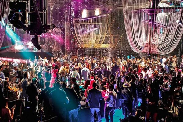 Book Your Dubai Night Party Experience at Top Luxury Clubs Dubai Night Party