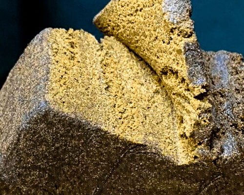 Dry Sift vs Static Sift Hash: Exploring the Purest Weed Concentrates Dry Sift vs Static Sift Hash: Exploring the Purest Weed Concentrates