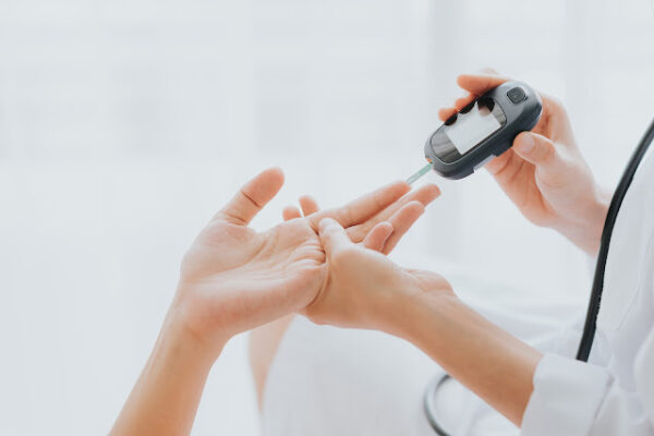 Why Regular Check-Ups with a Diabetes Doctor Can Save Your Life best diabetic clinic, best diabetes doctor, best hospital for diabetes, sugar specialist doctor, best diabetologist