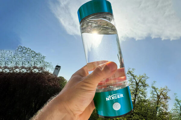 The Chemistry Behind Portable Hydrogen Water Bottles