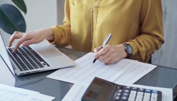 8 Mistakes to Avoid When Hiring a Bookkeeping Service bookkeeping service Wake Forest