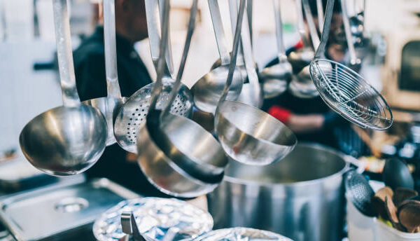 A Complete Guide to Commercial Kitchen Tools for Dubai Restaurants