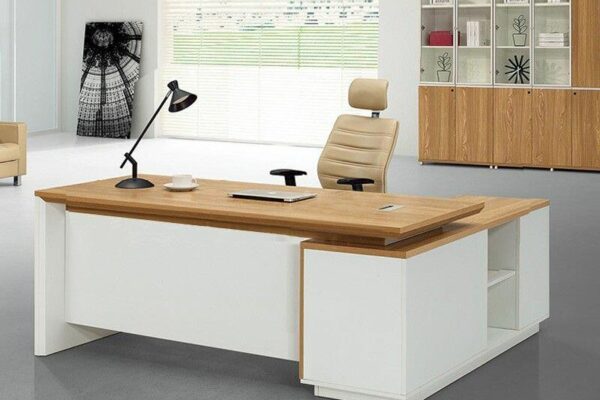 The Advantages Of Modular Office Tables office table