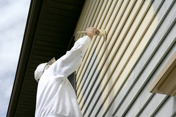 Exterior Painters tips to fix peeling paint after heavy rains exterior painters