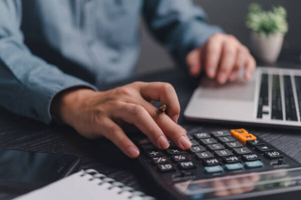 How a Financial Planner Can Improve Your Investment Decisions? financial planner